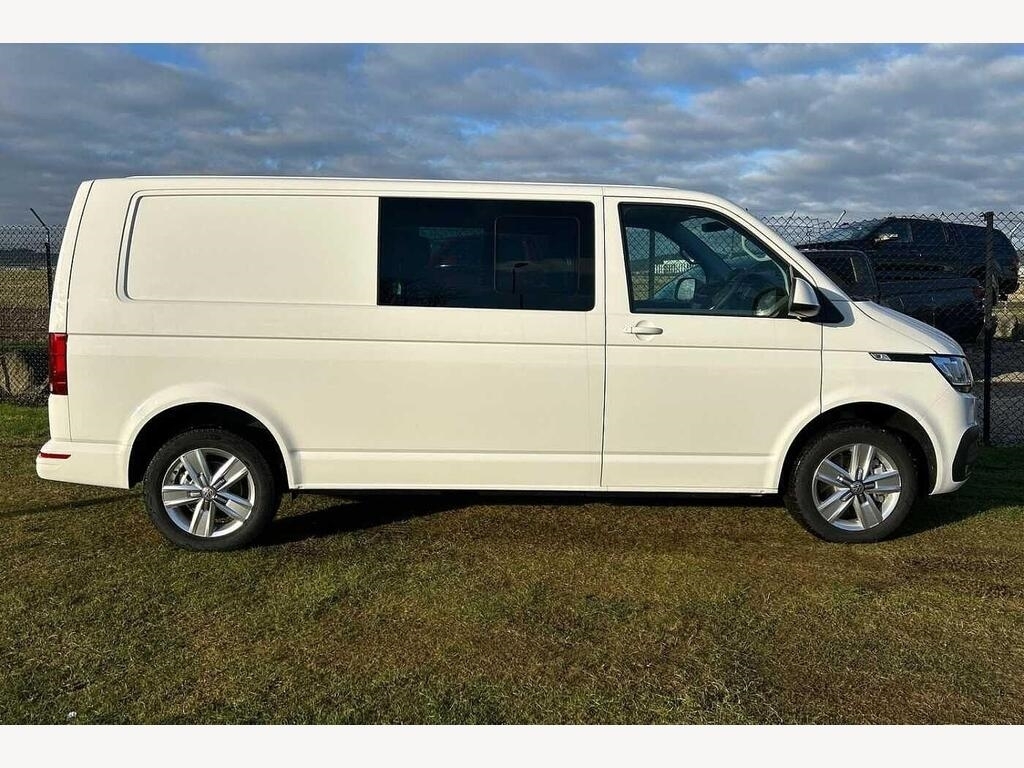 Volkswagen Transporter 2.0 Tdi 150 Highline Kombi Van Dsg SV74LXZ White #4