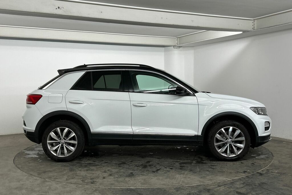 Volkswagen T-Roc 1.0 Tsi Design SV70OXD White #4