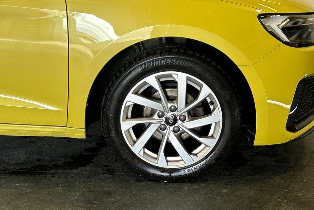 Audi A1 Sport 25 Tfsi 95 Ps 5-Speed SW23HWP Yellow #5
