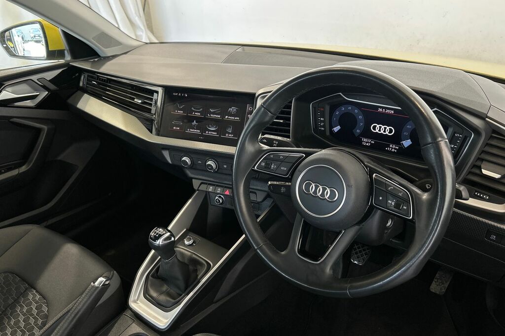 Audi A1 Sport 25 Tfsi 95 Ps 5-Speed SW23HWP Yellow #6