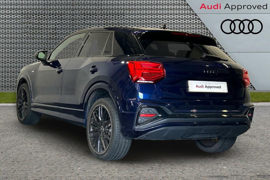 Audi Q2 Black Edition 35 Tfsi 150 Ps S Tronic SW73VHA Blue #3