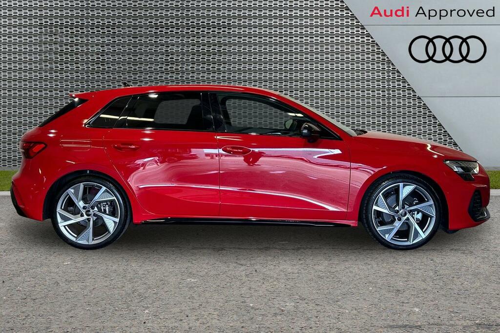 Audi A3 Black Edition 35 Tfsi 150 Ps 6-Speed Red #4