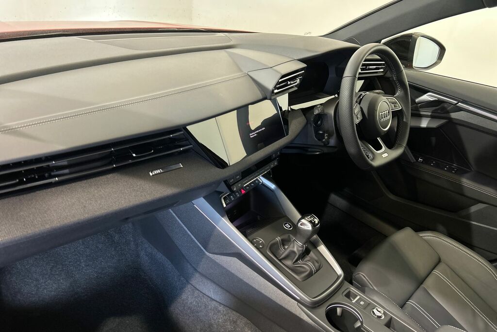 Audi A3 Black Edition 35 Tfsi 150 Ps 6-Speed Red #2
