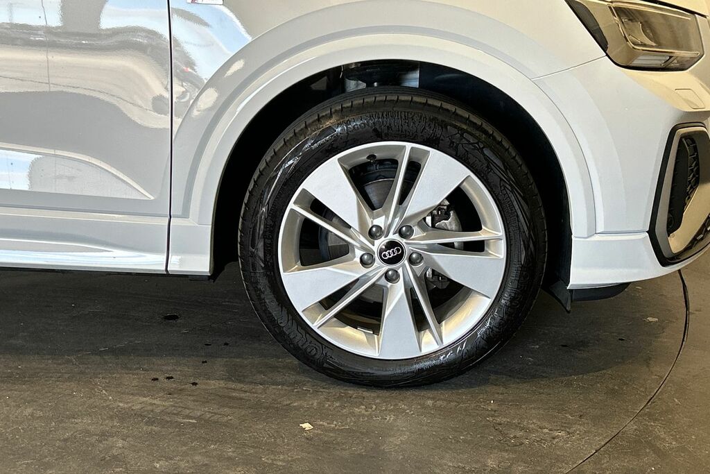 Audi Q2 S Line 35 Tfsi 150 Ps S Tronic SP75BGE White #5