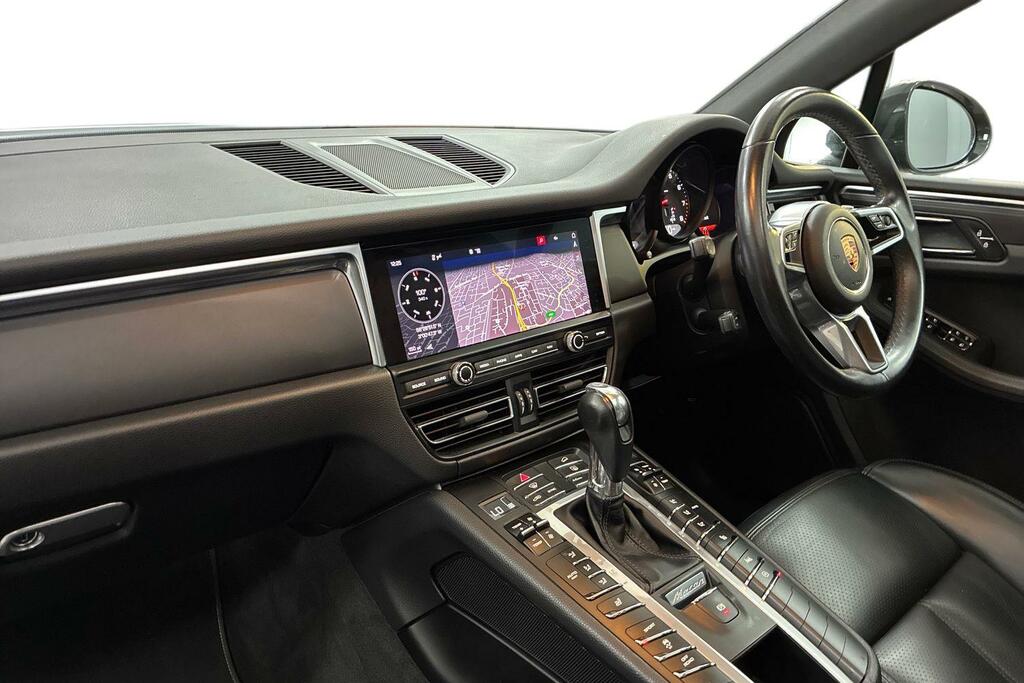 Porsche Macan 5dr Pdk SD69SYA Grey #2