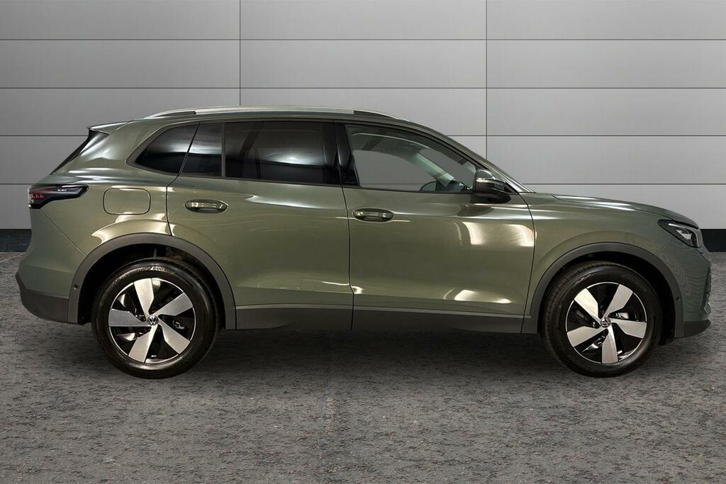 Volkswagen Tiguan 1.5 Etsi 150 Match Dsg ST26LGG Green #4