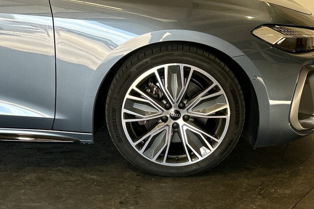 Audi A5 Launch Edition Tdi 204 Ps S Tronic SW74BFF Blue #5