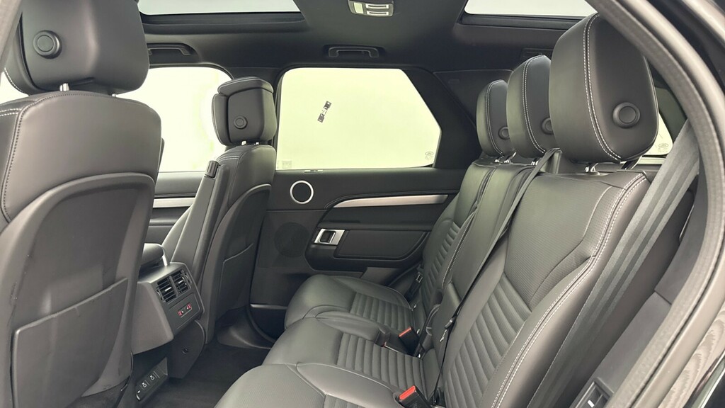 Land Rover Discovery D350 Dynamic Hse KW74WHN Black #4