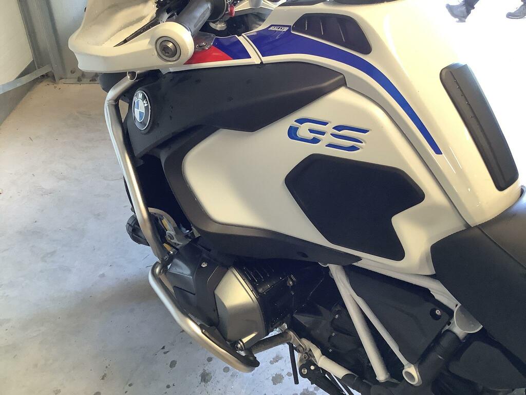  Panigale V4 Red #7