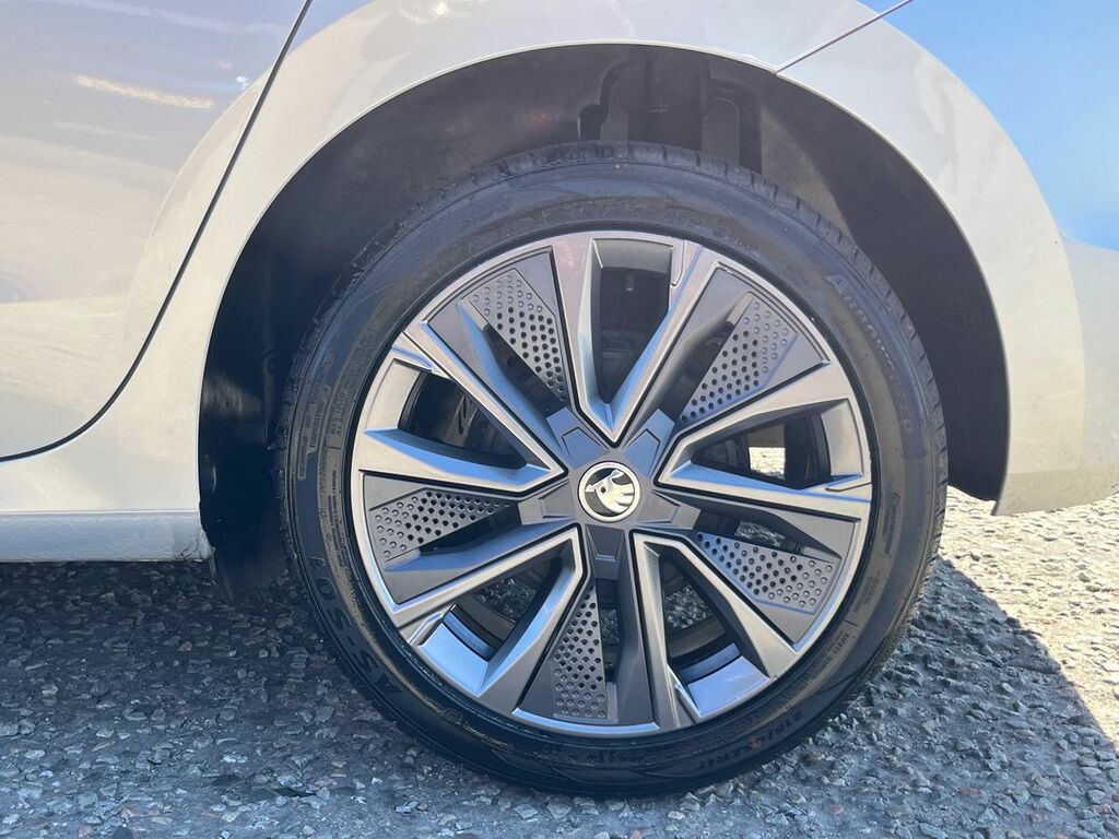 Skoda Fabia 1.0 Tsi 95Ps Colour Edition SV23RLX Silver #5
