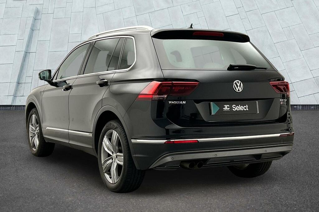 Volkswagen Tiguan 2.0 Tdi Bluemotion Tech Sel Suv Dsg 4Mo ET66KLK Black #2
