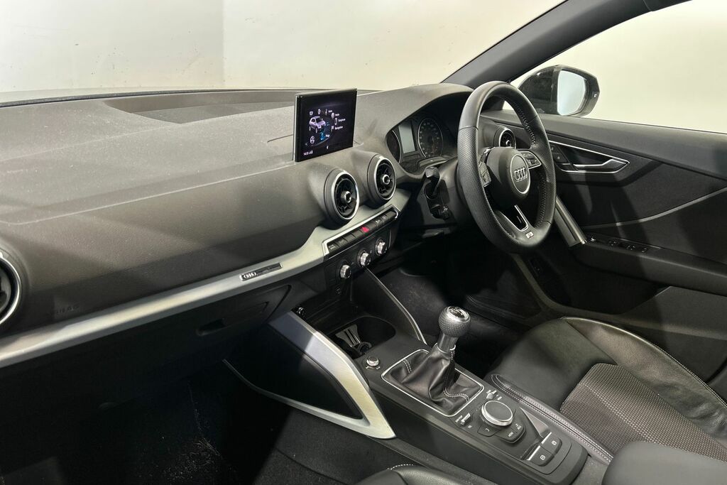 Audi Q2 S Line 35 Tfsi 150 Ps 6-Speed ST20GEJ Black #2
