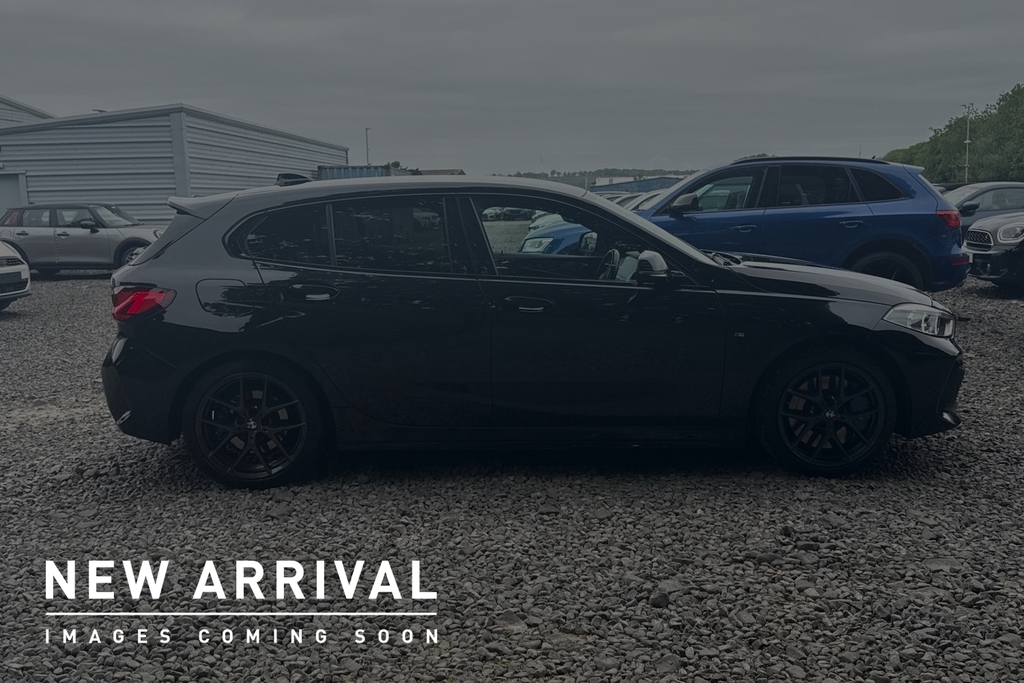 BMW 1 Series 1.5 118I M Sport Lcp Euro 6 Ss LM21CKE Black #4
