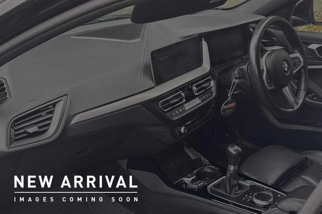 BMW 1 Series 1.5 118I M Sport Lcp Euro 6 Ss LM21CKE Black #2