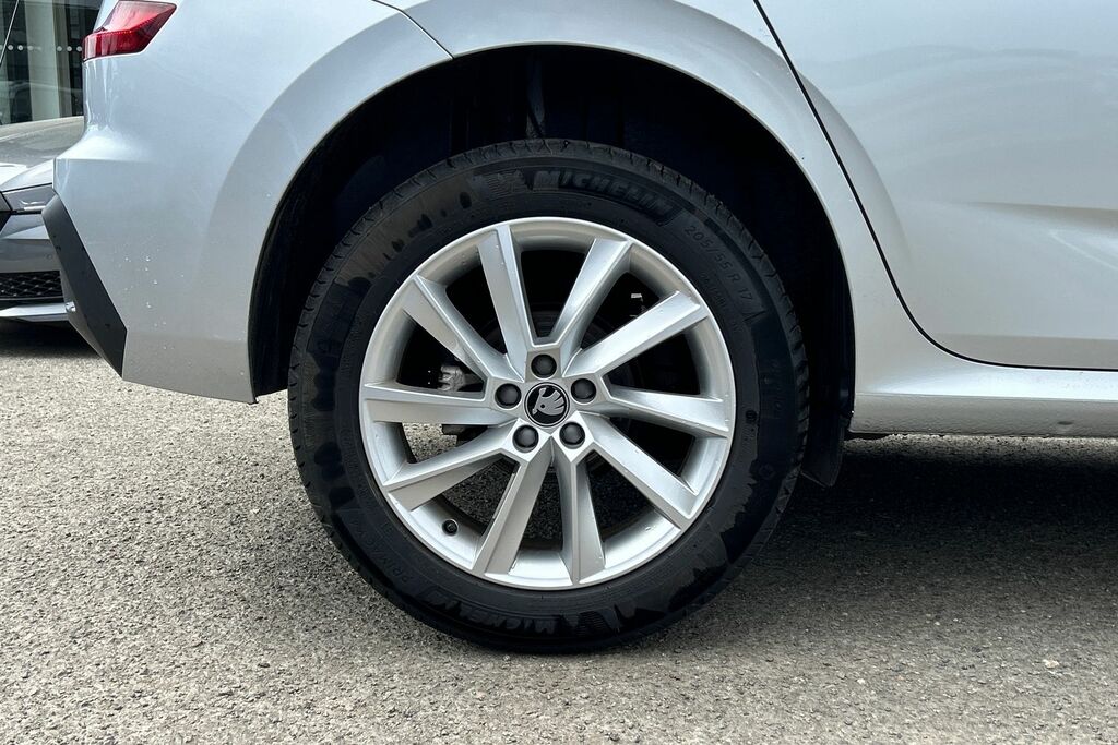 Skoda Kamiq 1.0 Tsi Se Edition Dsg GL25UDK Silver #5