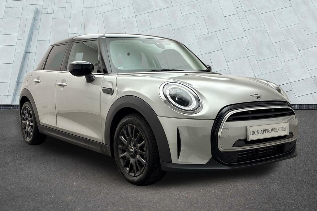 Mini Hatch 5-Door Cooper Classic Silver