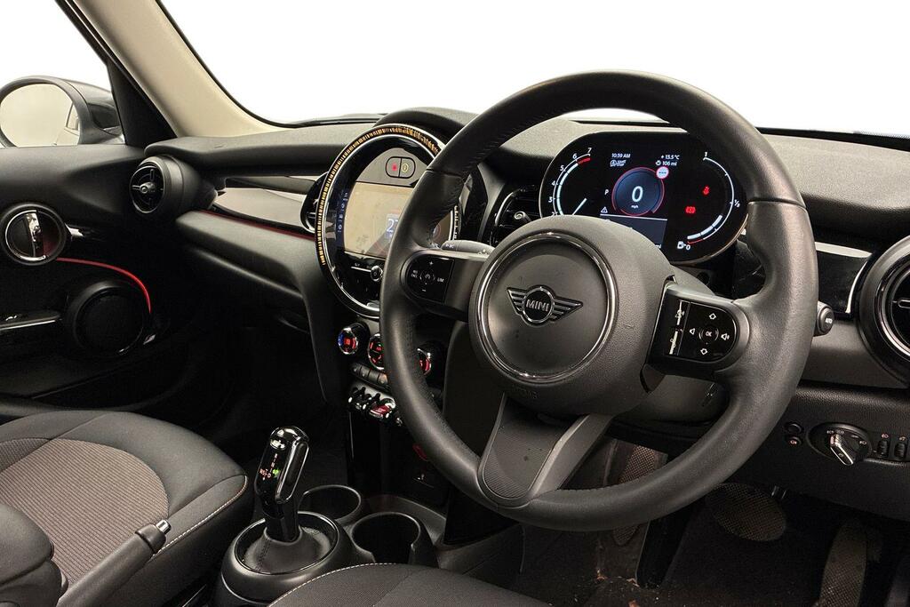 Mini Hatch 5-Door Cooper Classic SP24LHL Silver #6