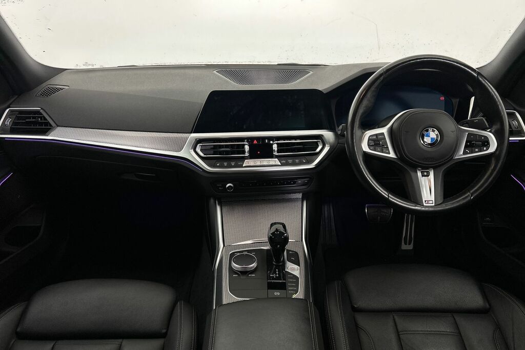 BMW 3 Series 318D M Sport Saloon YJ21CNH White #4