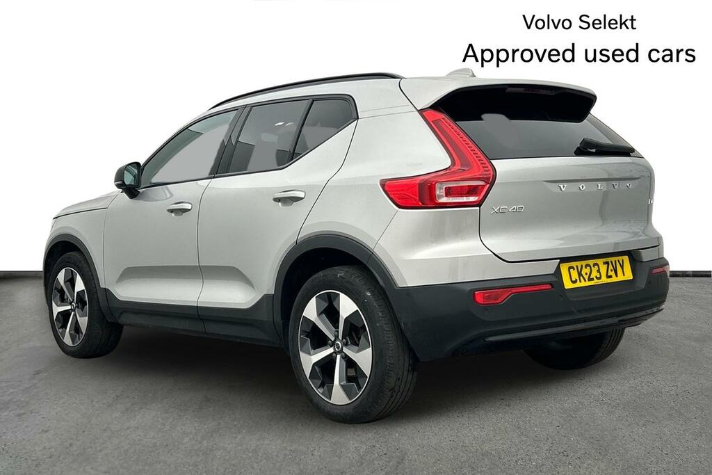 Volvo XC40 Ultimate, B4 Mild Hybrid, Dark CK23ZVY Silver #3