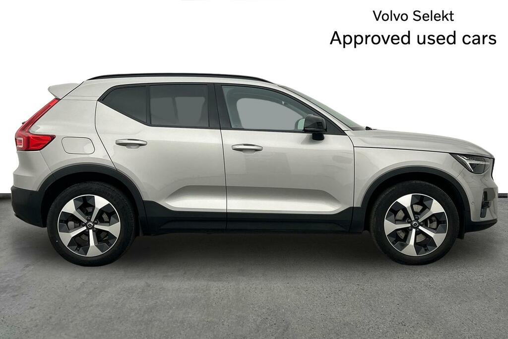Volvo XC40 Ultimate, B4 Mild Hybrid, Dark CK23ZVY Silver #4