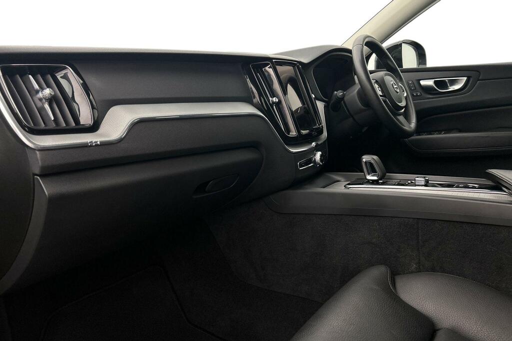 Volvo XC60 2.0 B5p Plus Dark Awd Geartronic CF23NBK Grey #2