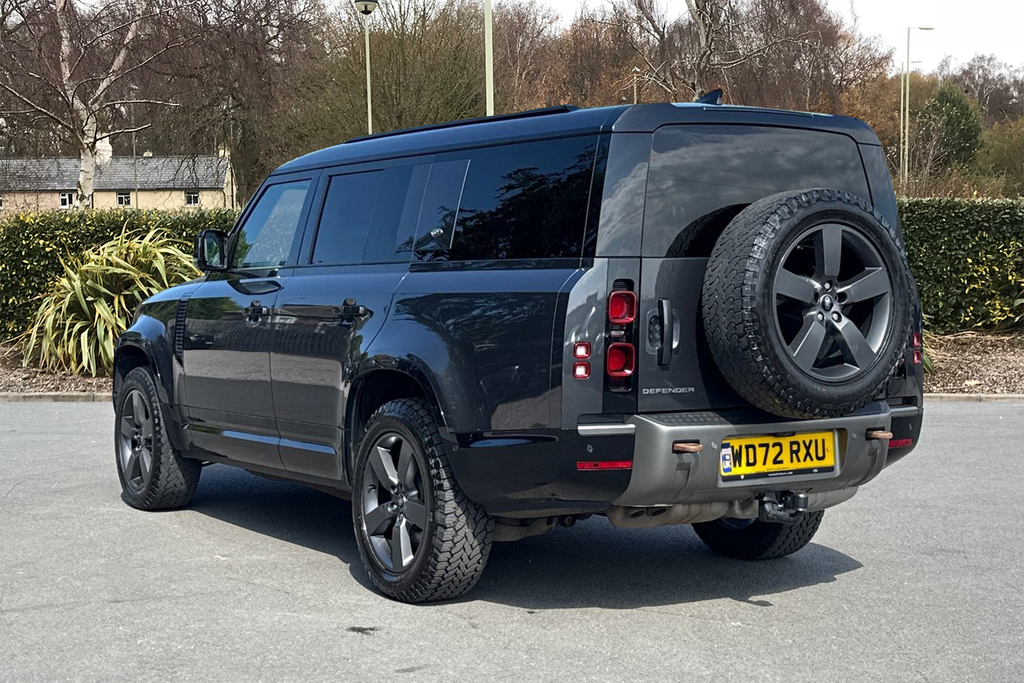 Land Rover Defender 130 D300 X-dynamic Hse Grey #2