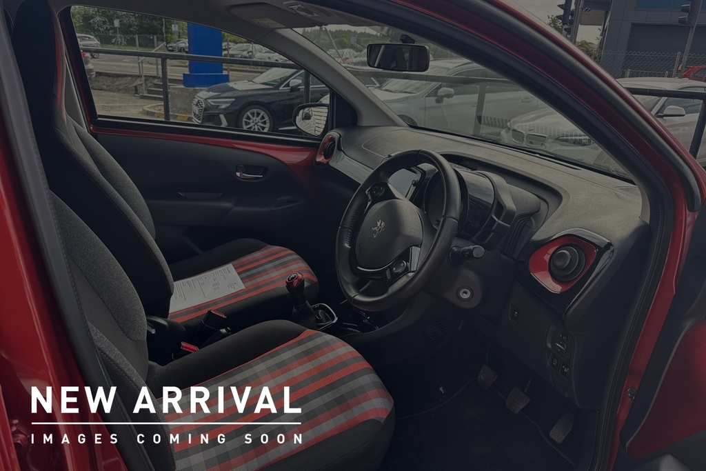 Peugeot 108 1.0 Collection Euro 6 Ss SP70WDT Red #2