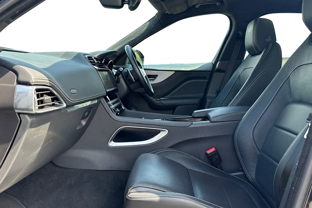 Jaguar F-Pace I4 R-sport Awd SR21XRO Black #3