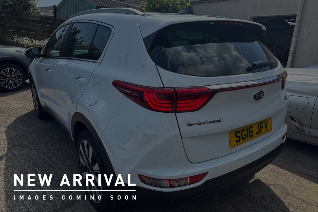 Kia Sportage 1.7 Crdi 4 Euro 6 Ss SG16JFV White #3