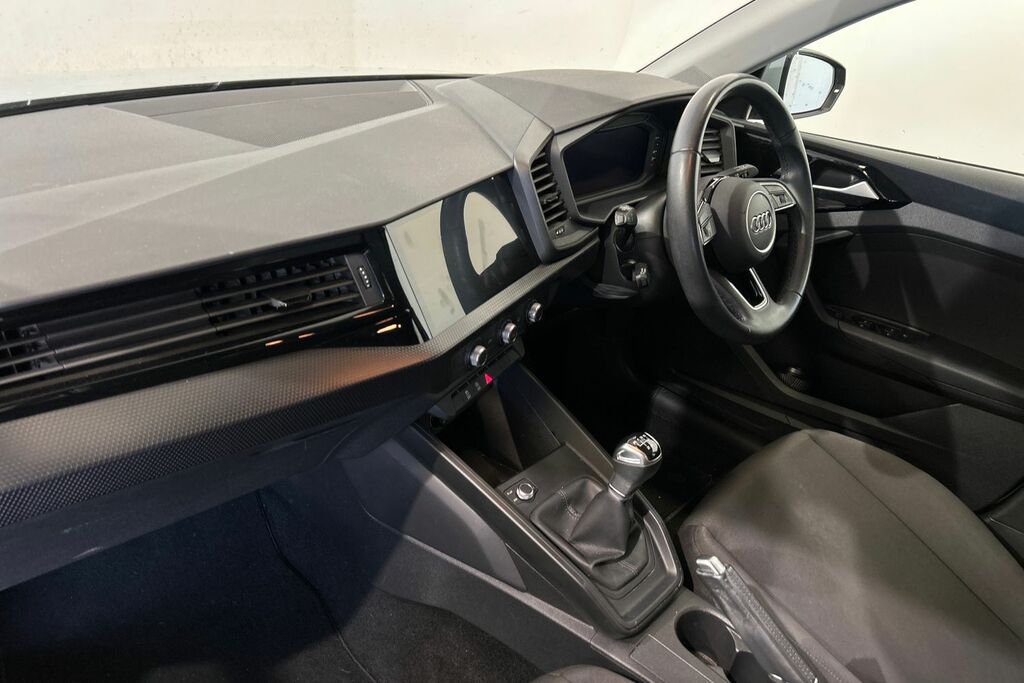 Audi A1 Technik 25 Tfsi 95 Ps 5-Speed SW72FVF Grey #2