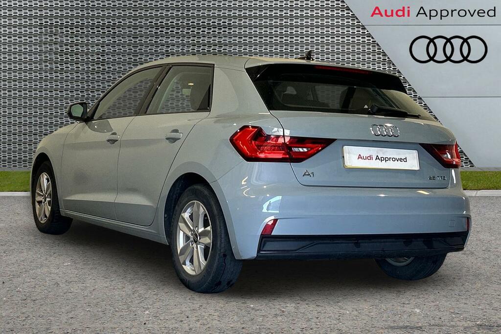 Audi A1 Technik 25 Tfsi 95 Ps 5-Speed SW72FVF Grey #3
