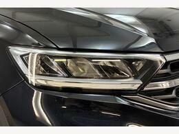 Volkswagen T-Roc 1.5 Tsi R-line Dsg SW72OOD Black #4