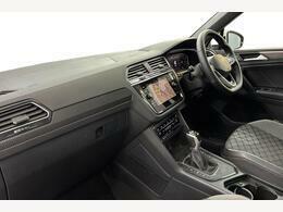 Volkswagen Tiguan 1.5 Tsi 150 R-line Dsg YF72KYZ White #2