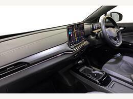 Volkswagen ID.4 210Kw Match Pro 77Kwh SL75UGS White #2