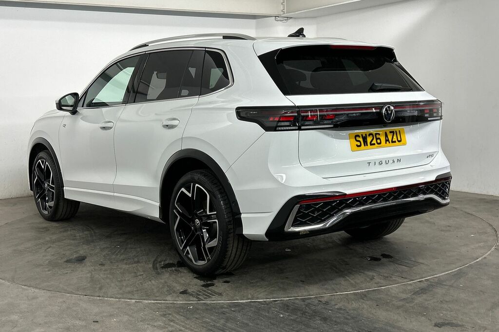 Volkswagen Tiguan 1.5 Etsi 150 R-line Dsg SW26AZU White #3