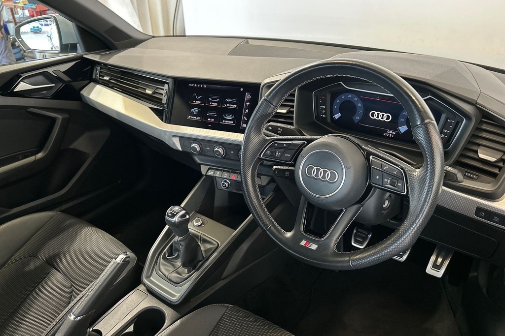 Audi A1 S Line 30 Tfsi 110 Ps 6-Speed SV22ZTW Black #6