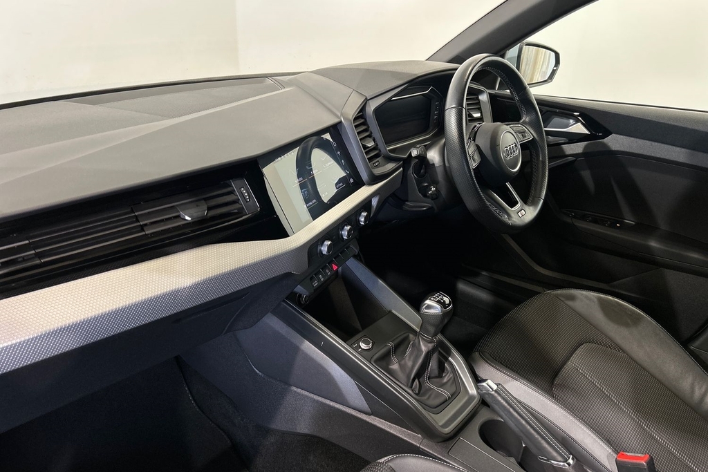 Audi A1 S Line 30 Tfsi 110 Ps 6-Speed SV22ZTW Black #2