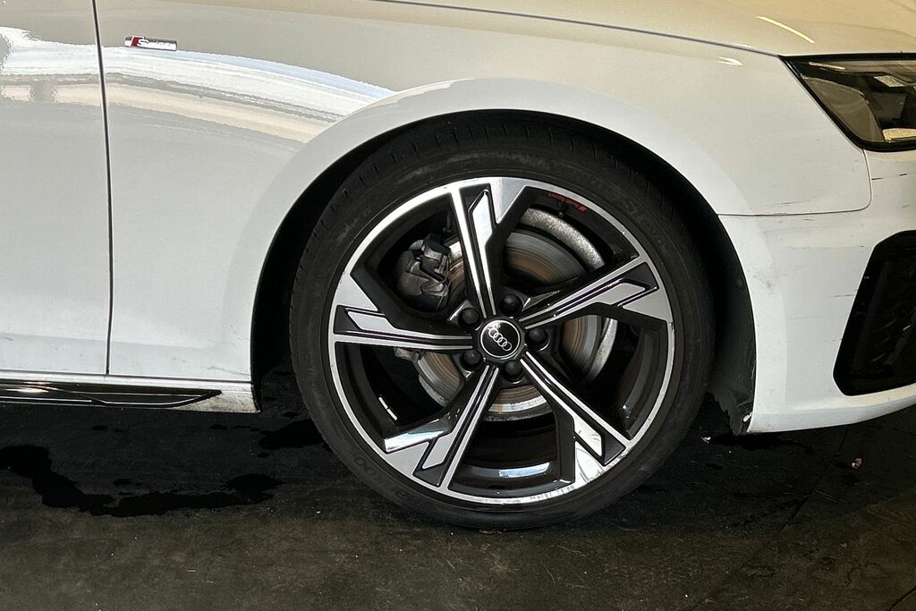 Audi A4 Black Edition 35 Tfsi 150 Ps S Tronic LV22XRS White #5