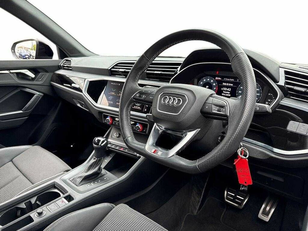 Audi Q3 Black Edition 35 Tfsi 150 Ps S Tronic SK72BNX Grey #6