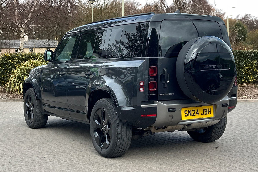Land Rover Defender 110 D250 X-dynamic Se SN24JBH Grey #2