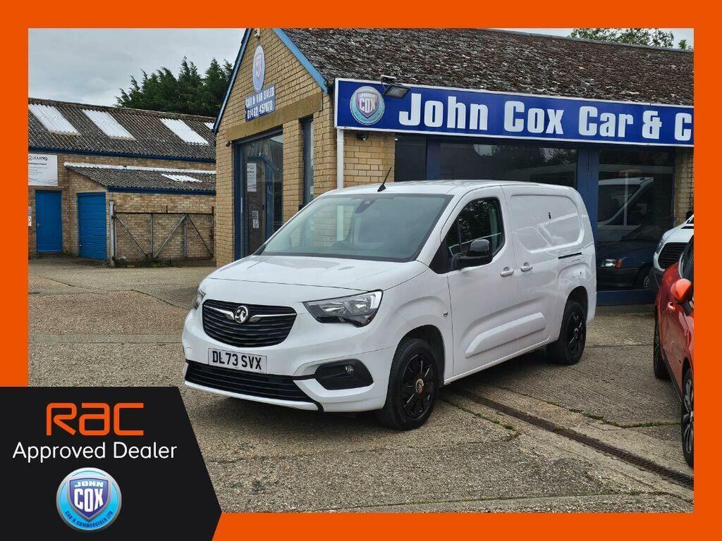 Vauxhall Combo Panel Van 1.5 Turbo D 2300 Pro L2 H1 Euro 6 Ss White