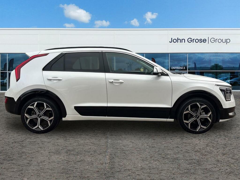 Kia Niro 1.6 Gdi 127 Hybrid 4 Dct Estate AO74VTX White #2