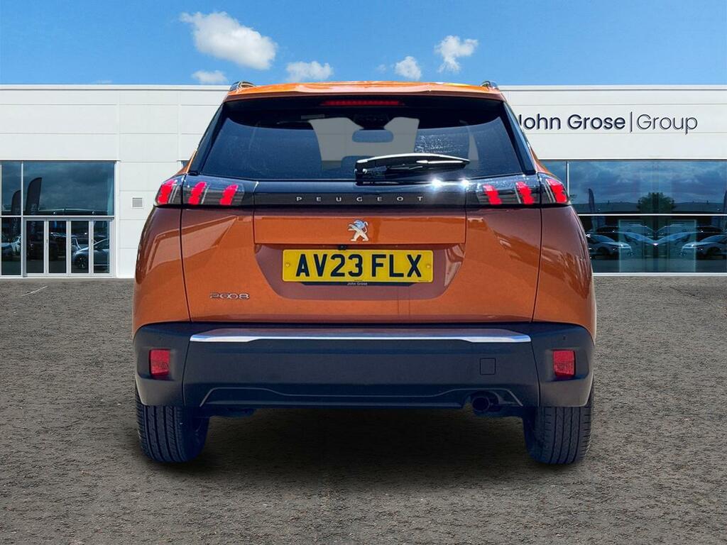 Peugeot 2008 1.2 Puretech Allure Premium Estate AV23FLX Orange #4