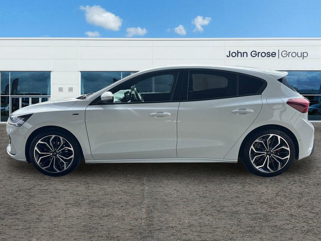 Ford Focus 1.0 Ecoboost Hybrid Mhev 155 St-line X Hatchba AX73CHJ White #6