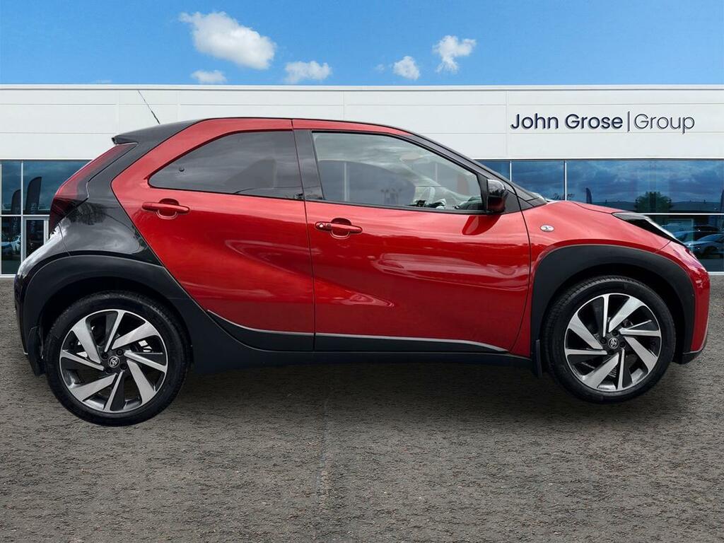Toyota Aygo X 1.0 Vvt-i Exclusive Hatchback AV22XLF Red #2