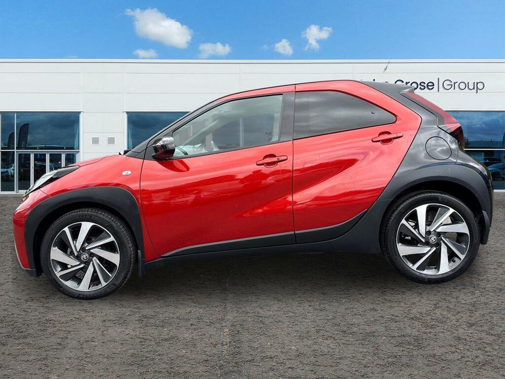 Toyota Aygo X 1.0 Vvt-i Exclusive Hatchback AV22XLF Red #6