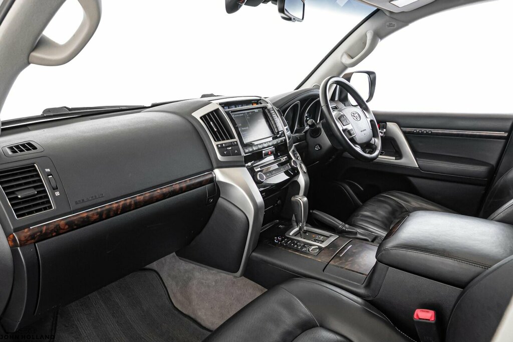 Toyota Land Cruiser V8 D-4d V8 Black #16