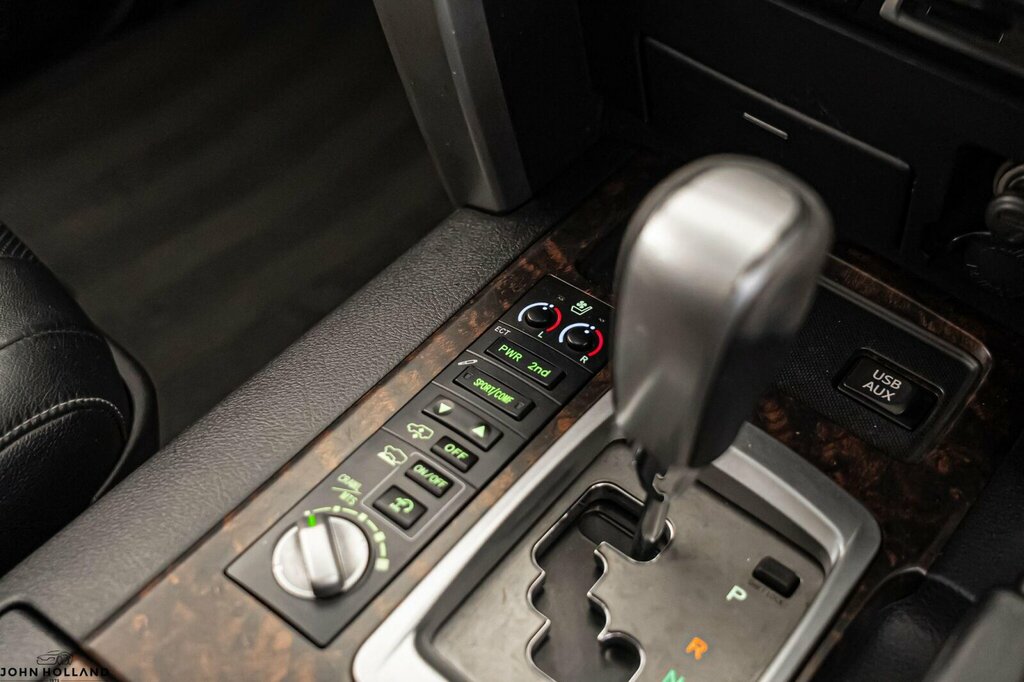 Toyota Land Cruiser V8 D-4d V8 Black #32