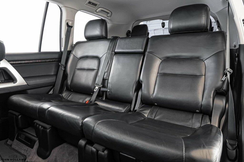 Toyota Land Cruiser V8 D-4d V8 Black #41