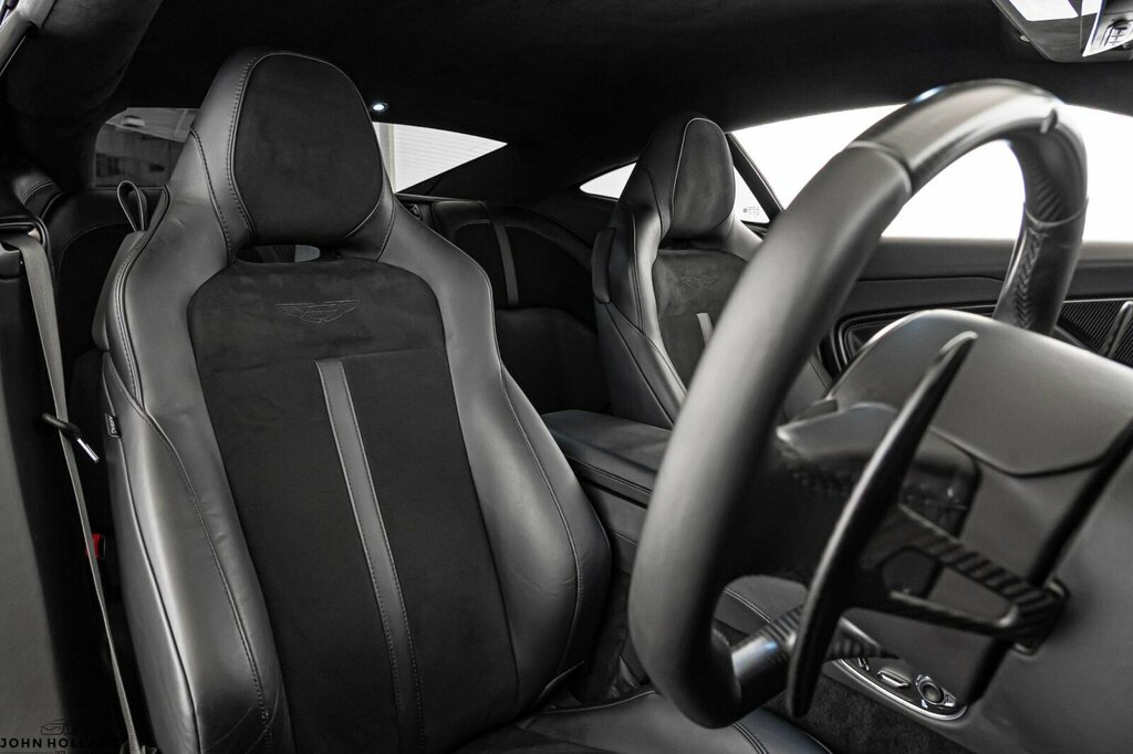 Aston Martin DB11 4.0 V8 Euro 6 2-Door Black #3